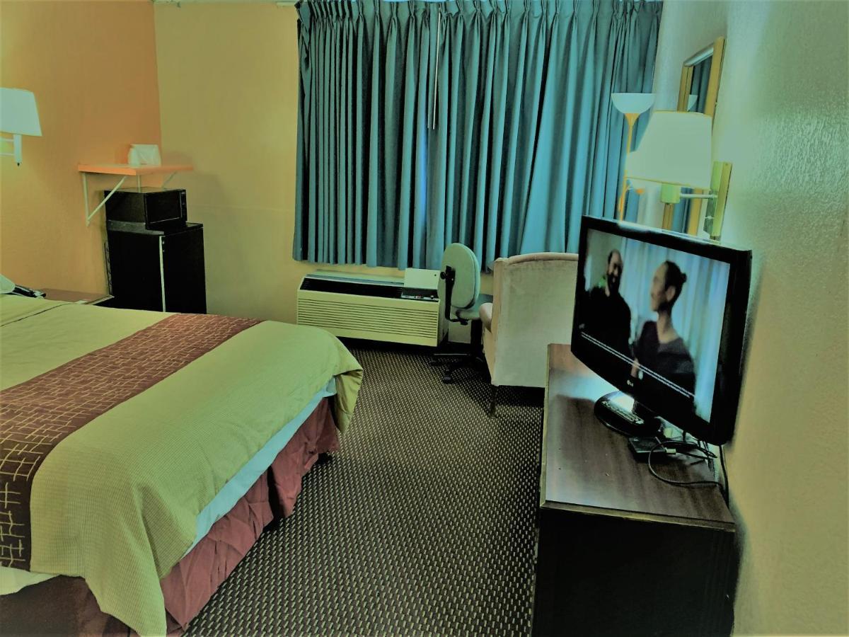 Red Carpet Inn & Suites Lima -Listing Partner المظهر الخارجي الصورة