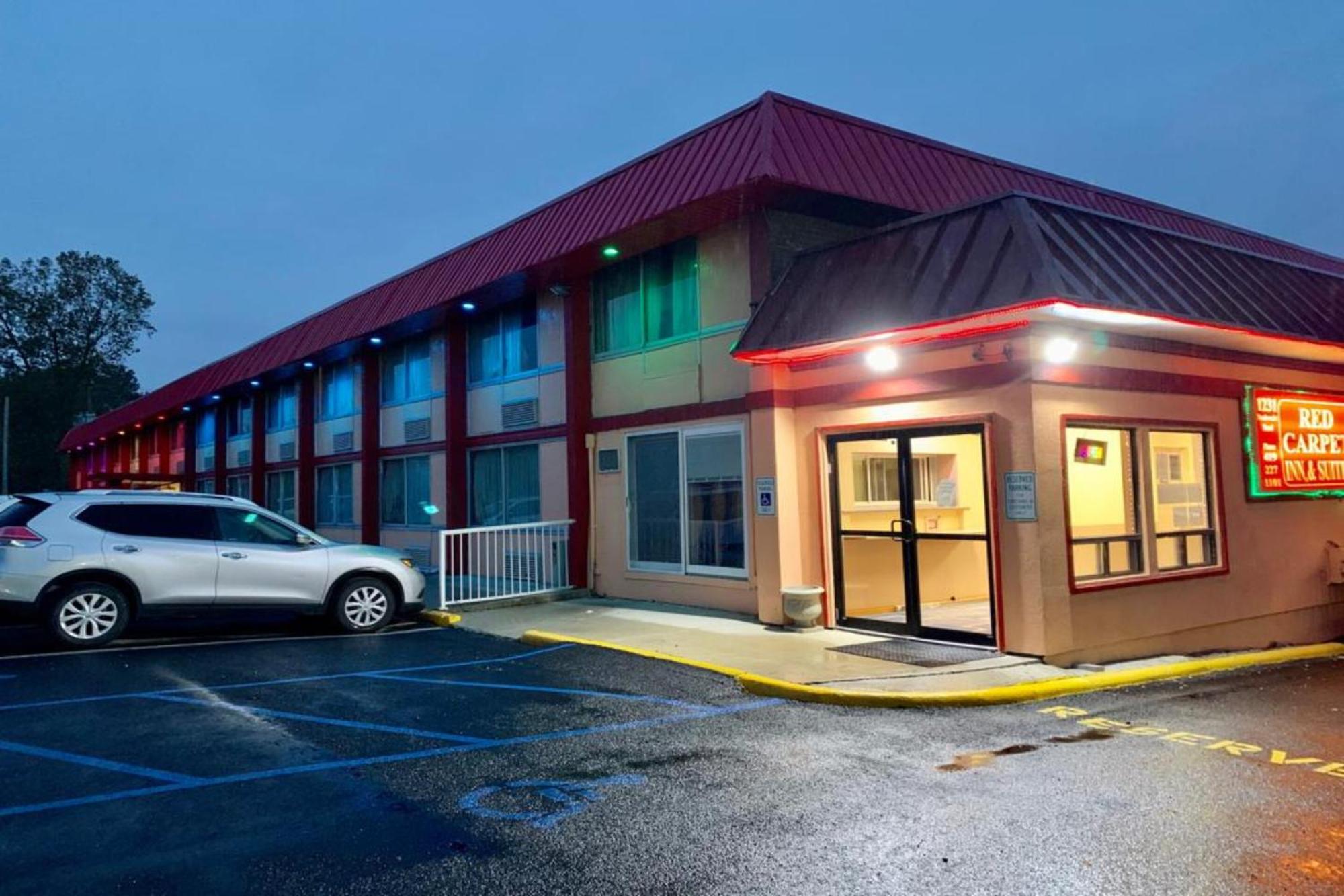Red Carpet Inn & Suites Lima -Listing Partner المظهر الخارجي الصورة