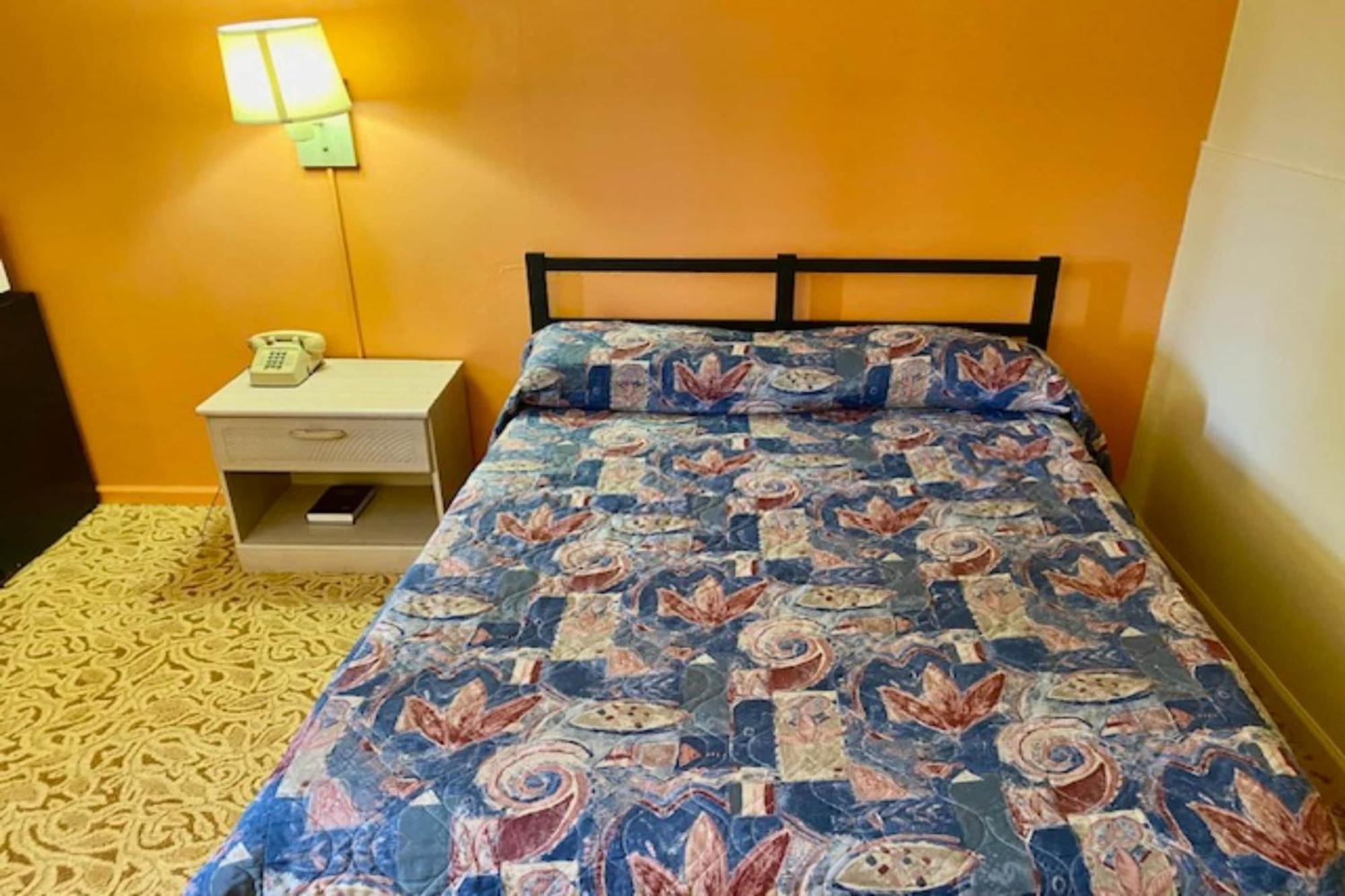 Red Carpet Inn & Suites Lima -Listing Partner المظهر الخارجي الصورة