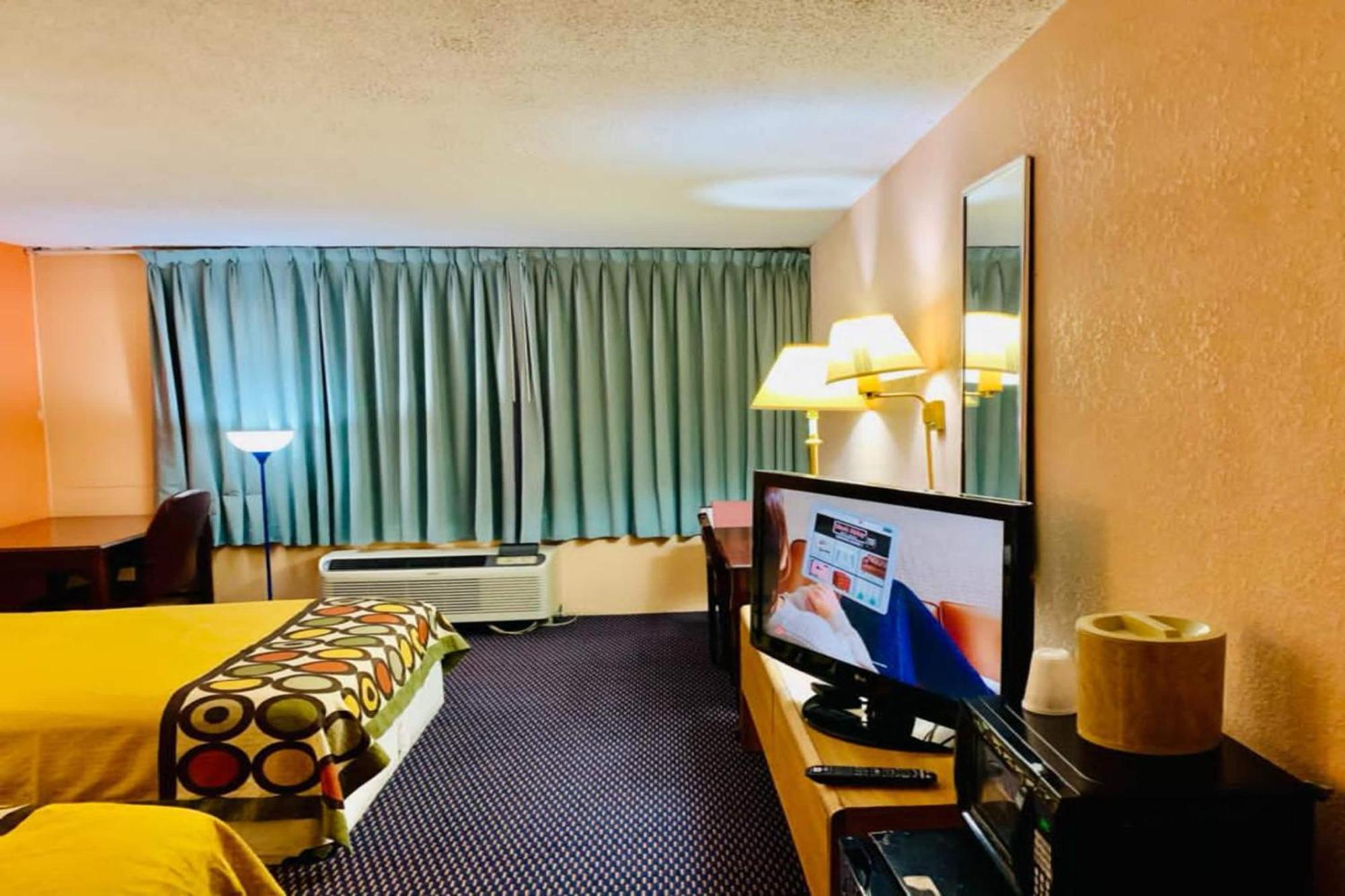 Red Carpet Inn & Suites Lima -Listing Partner المظهر الخارجي الصورة
