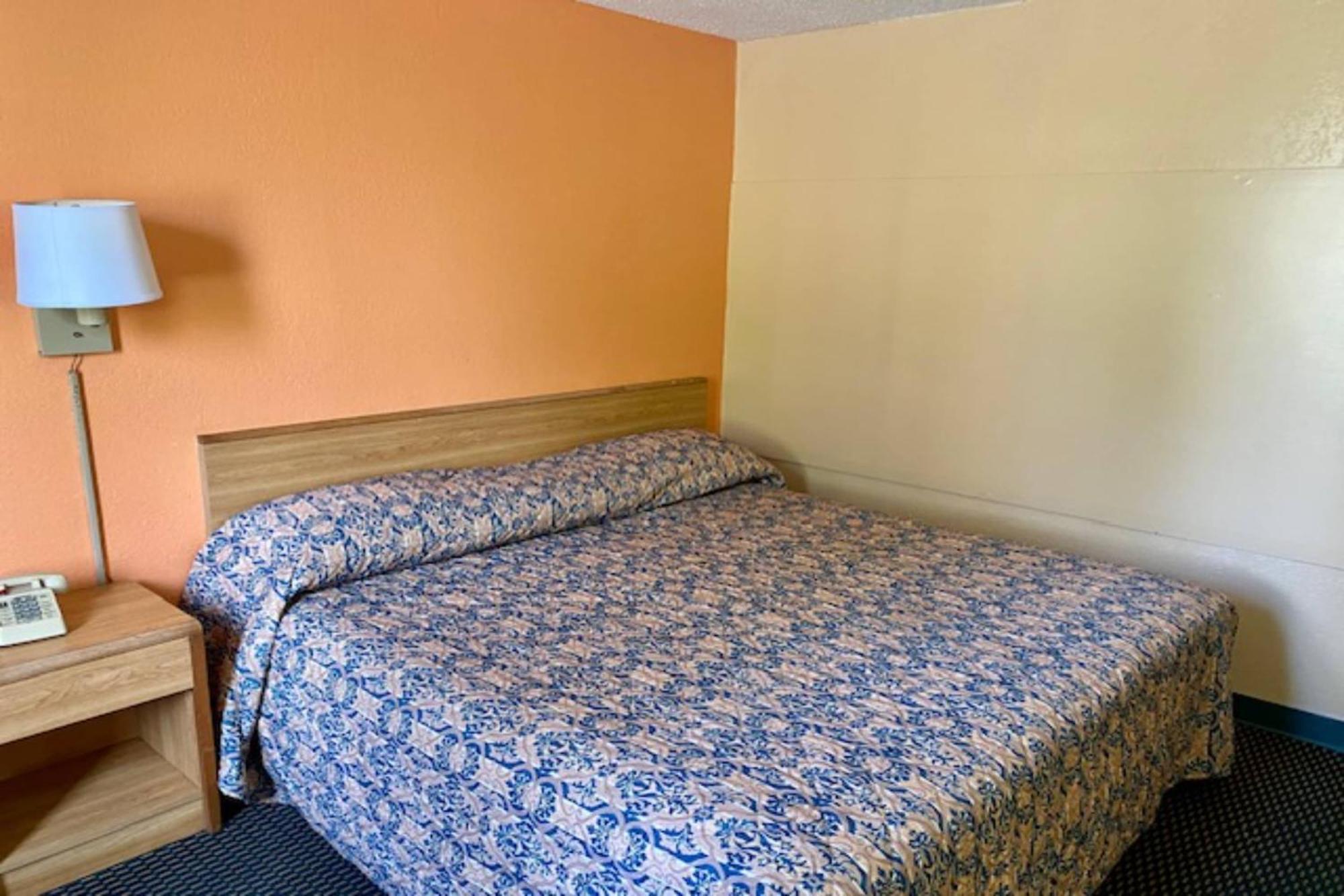 Red Carpet Inn & Suites Lima -Listing Partner المظهر الخارجي الصورة