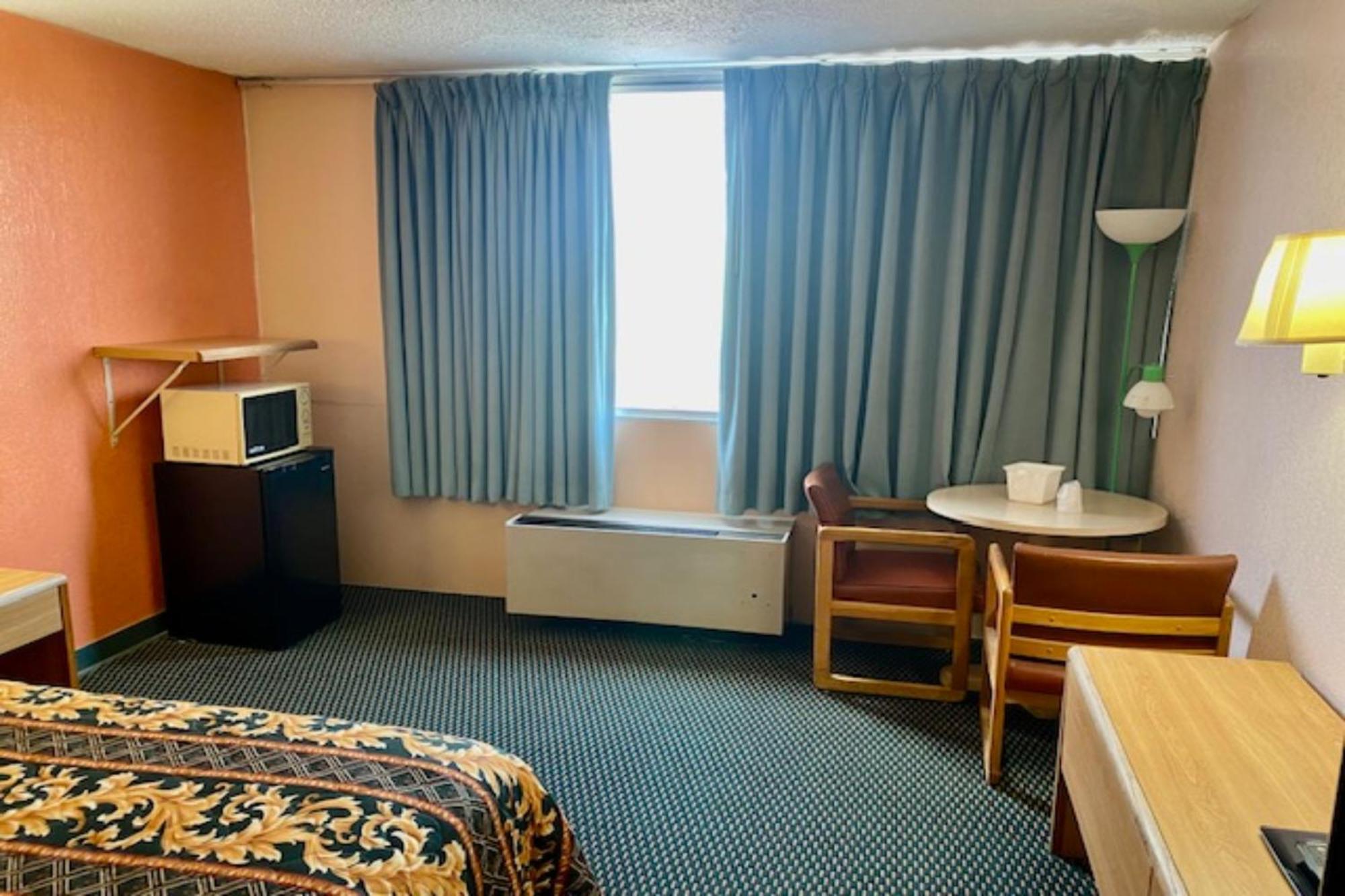 Red Carpet Inn & Suites Lima -Listing Partner المظهر الخارجي الصورة