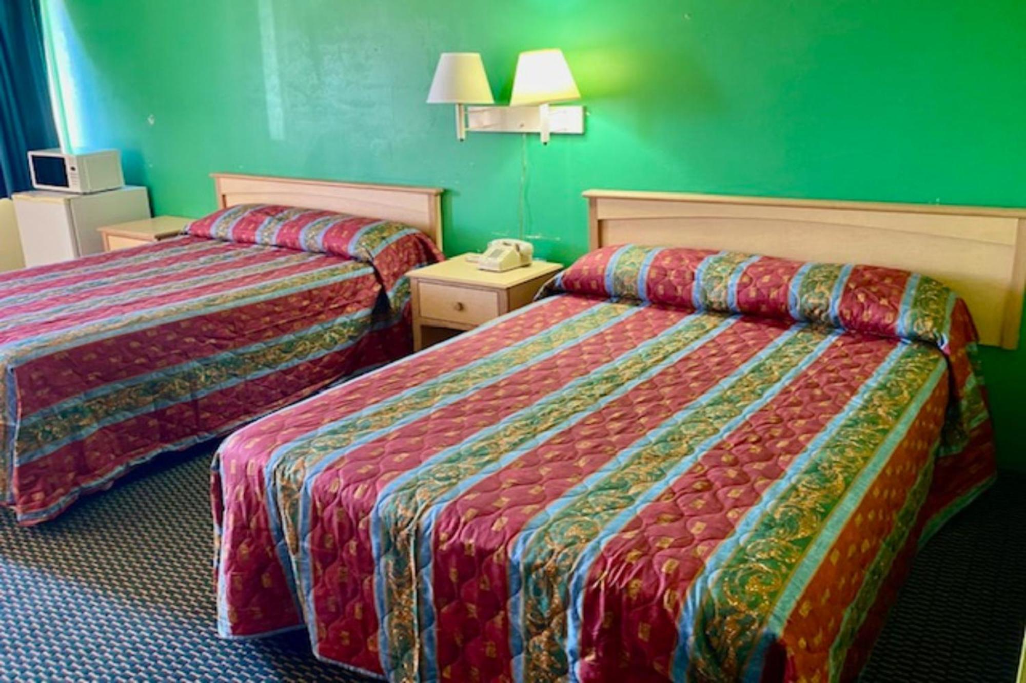 Red Carpet Inn & Suites Lima -Listing Partner المظهر الخارجي الصورة