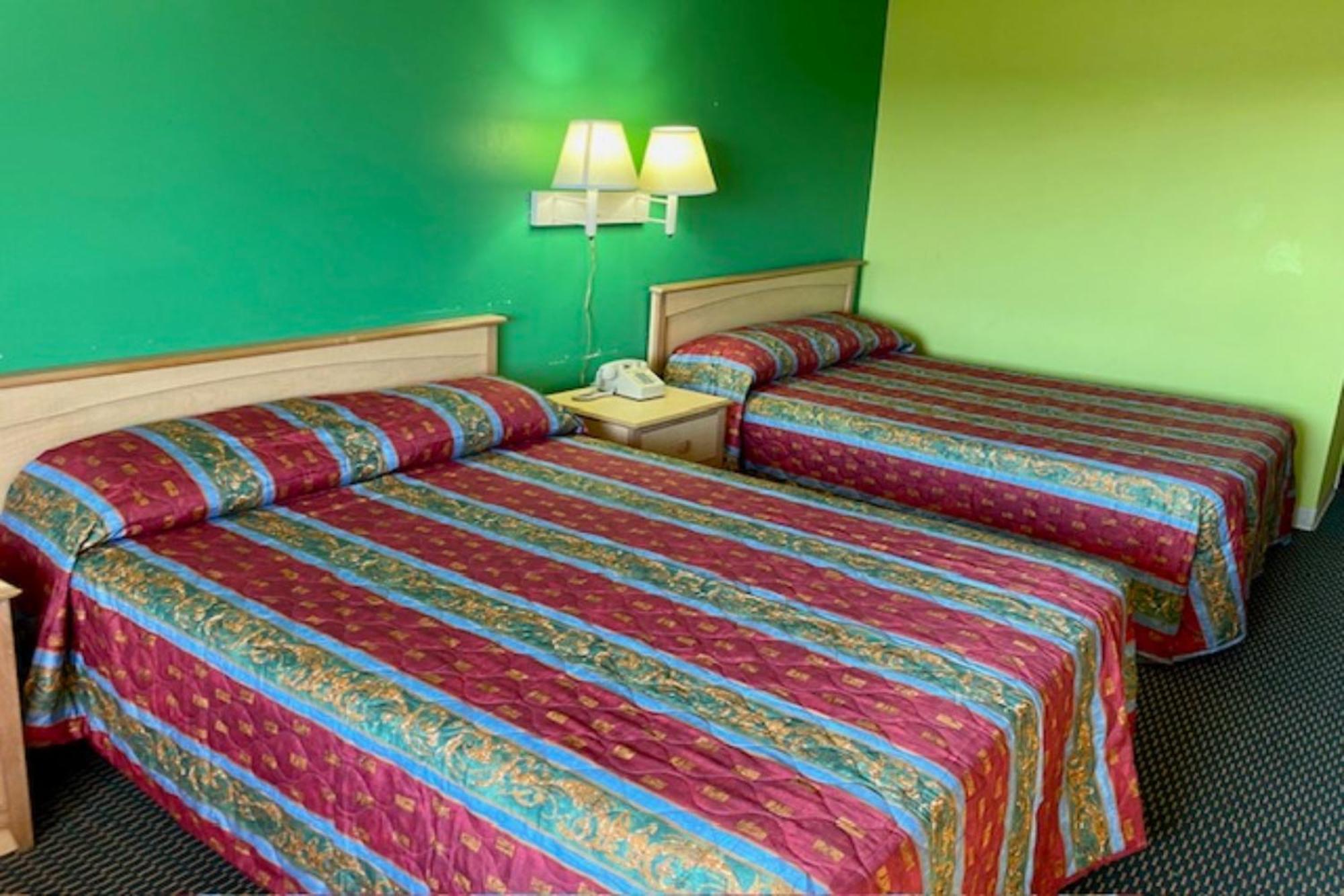 Red Carpet Inn & Suites Lima -Listing Partner المظهر الخارجي الصورة